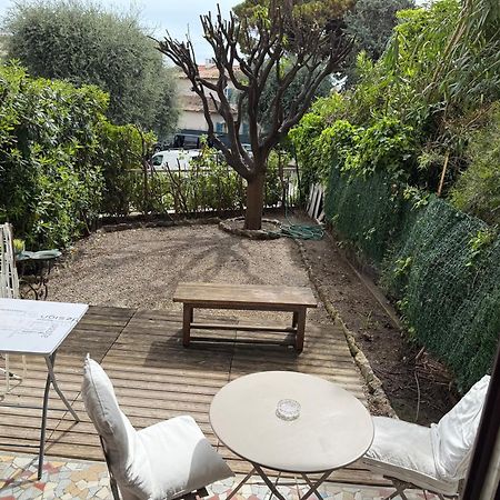 Studio calme à deux pas de la mer avec jardin et parking privé Beaulieu-sur-Mer Exterior foto