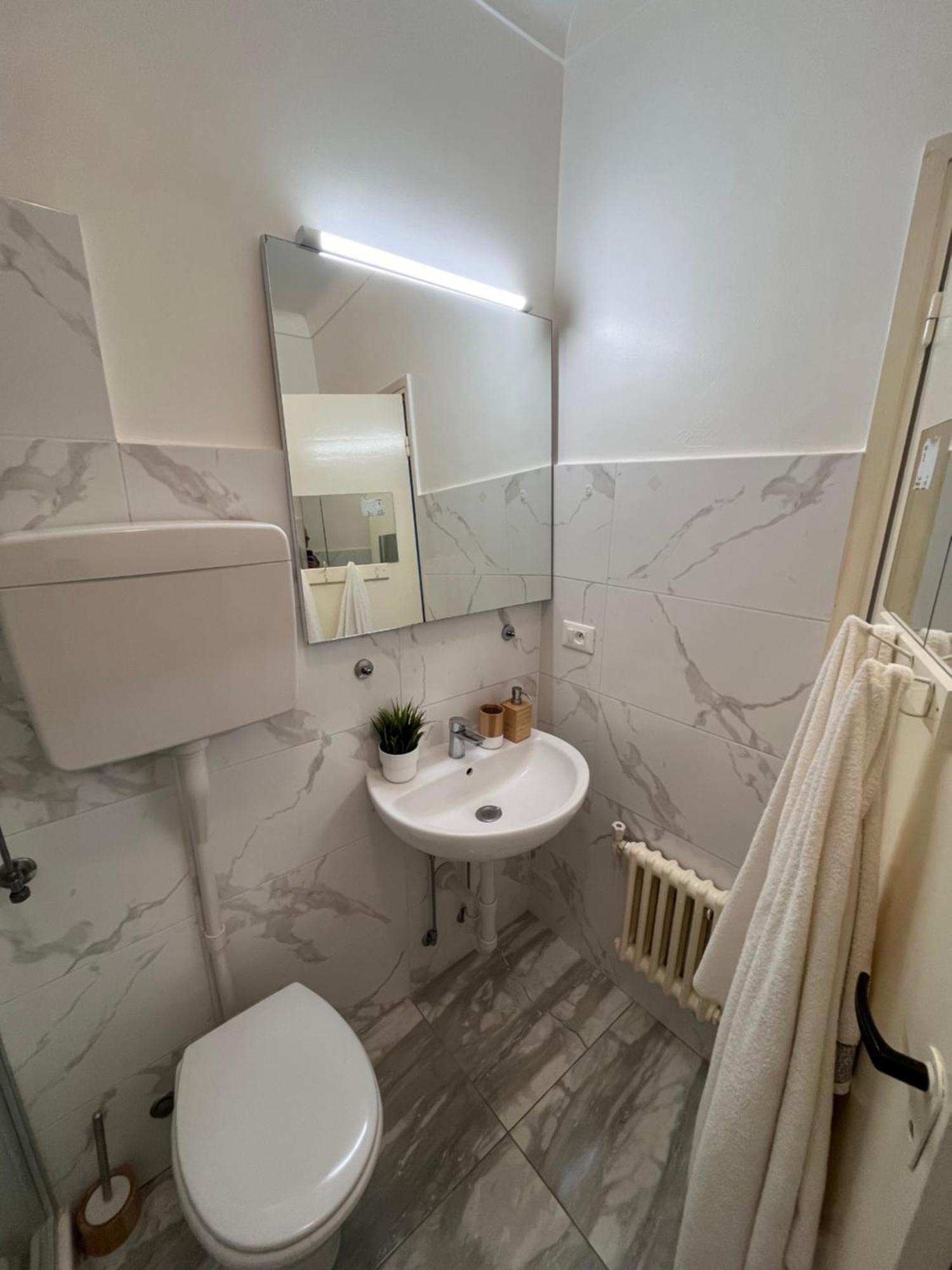 Studio calme à deux pas de la mer avec jardin et parking privé Beaulieu-sur-Mer Exterior foto
